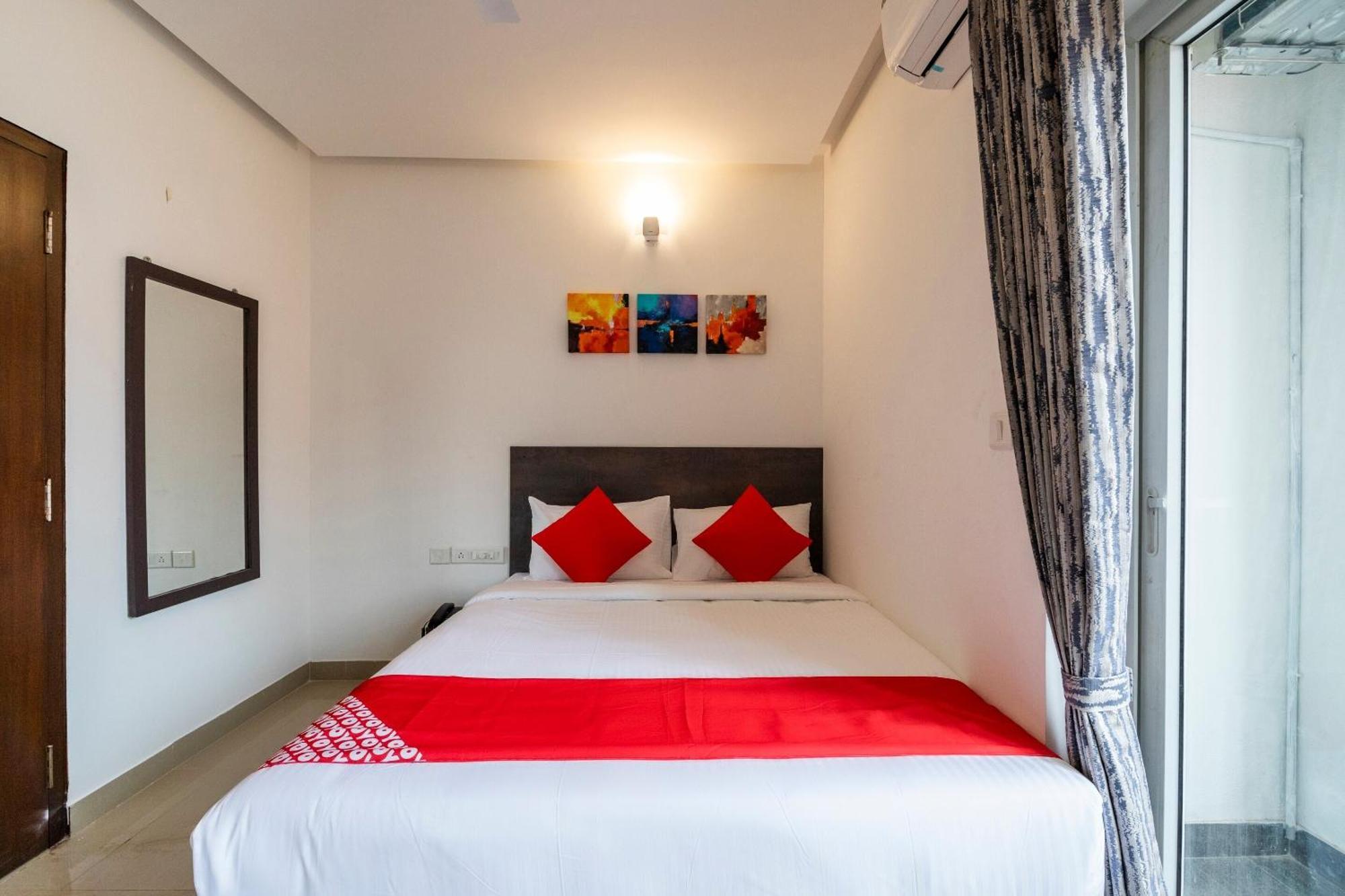 Super Townhouse Hebbal Hotel Бангалор Екстериор снимка