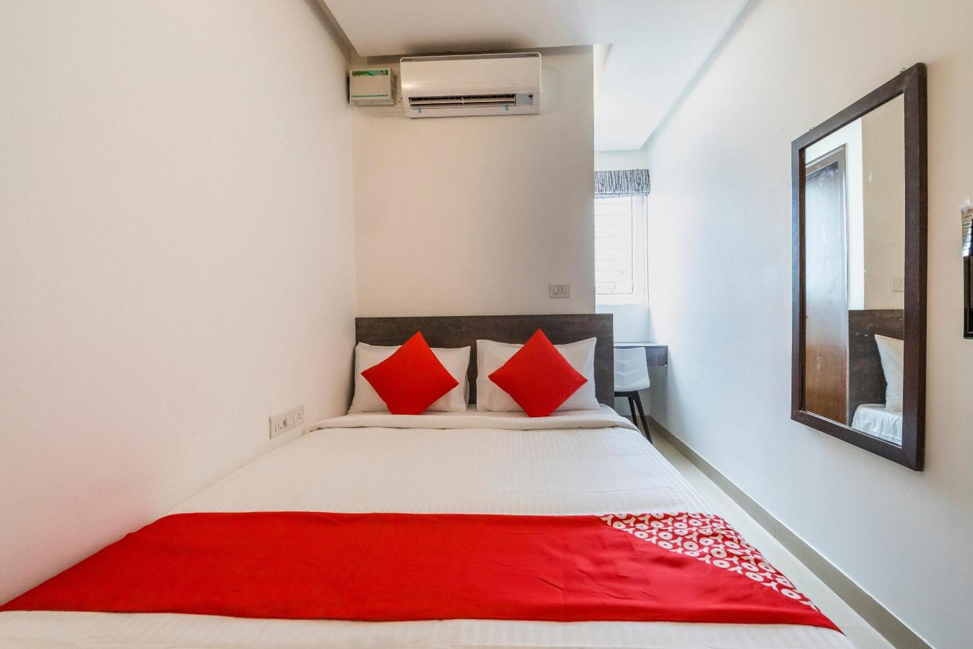 Super Townhouse Hebbal Hotel Бангалор Екстериор снимка